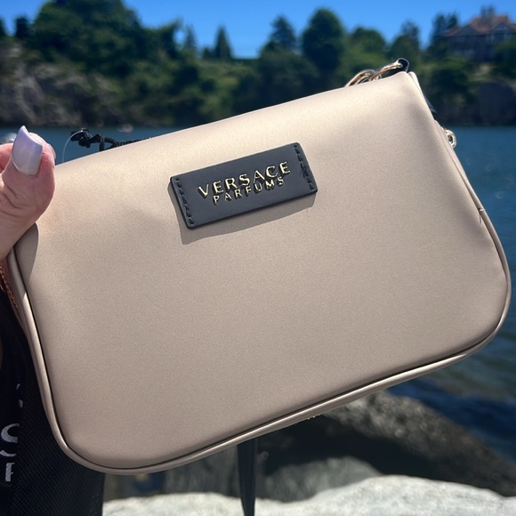 Versace perfume bag - Picture 3 of 8